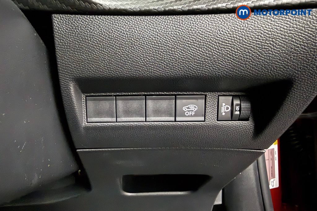 Peugeot 2008 Allure Manual Petrol SUV - Stock Number (1630172) - 6th supplementary image