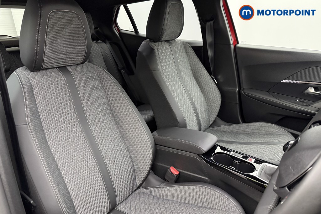 Peugeot 2008 Allure Manual Petrol SUV - Stock Number (1630172) - 20th supplementary image