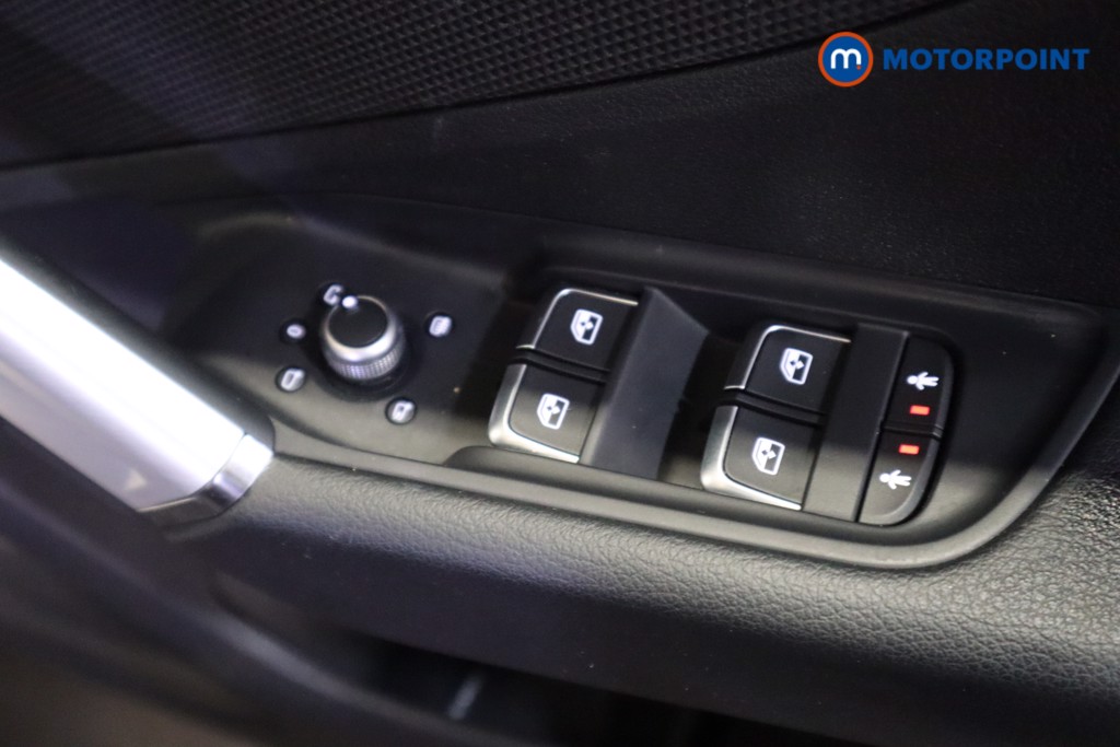 Audi Q2 Black Edition Automatic Petrol SUV - Stock Number (1630396) - 11th supplementary image
