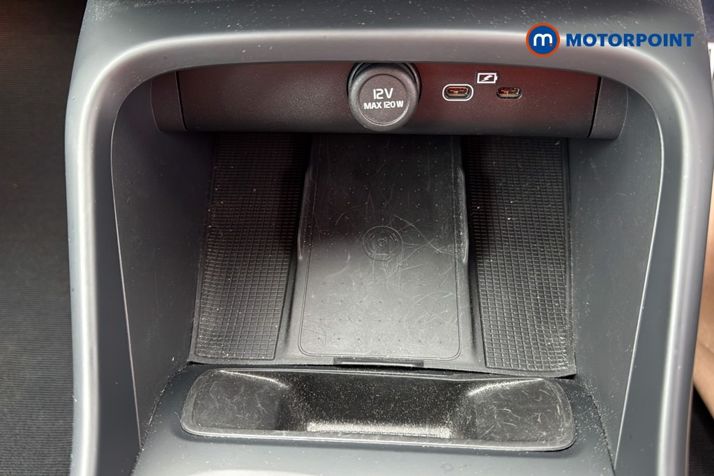 Volvo Xc40 Core Automatic Petrol SUV - Stock Number (1630431) - 17th supplementary image