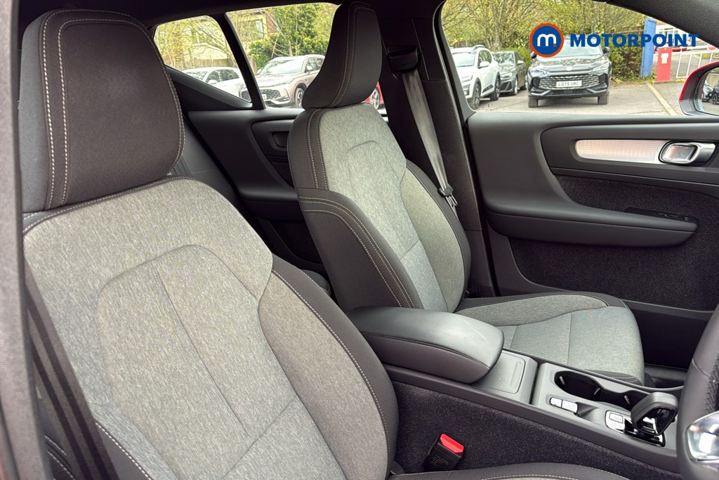 Volvo Xc40 Core Automatic Petrol SUV - Stock Number (1630431) - 22nd supplementary image