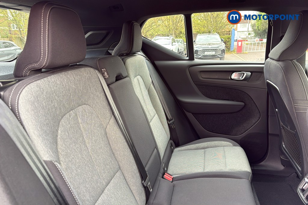 Volvo Xc40 Core Automatic Petrol SUV - Stock Number (1630431) - 28th supplementary image