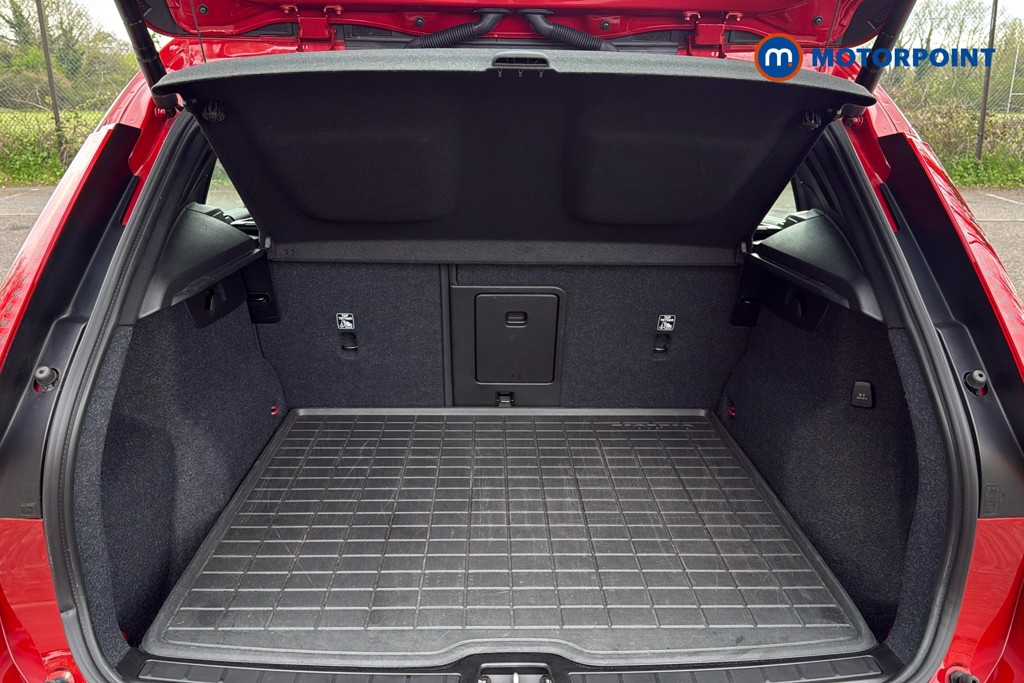 Volvo Xc40 Core Automatic Petrol SUV - Stock Number (1630431) - 33rd supplementary image