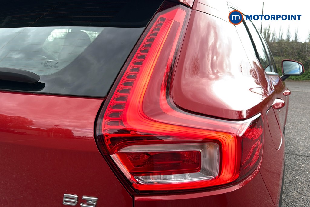 Volvo Xc40 Core Automatic Petrol SUV - Stock Number (1630431) - 38th supplementary image