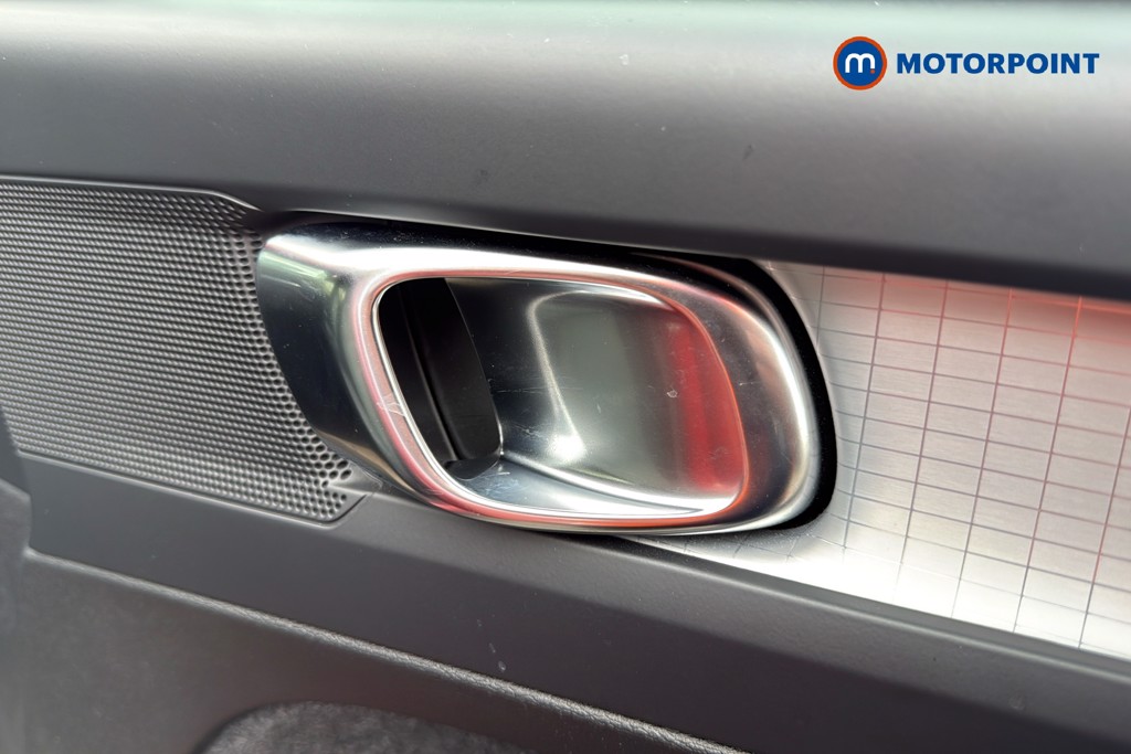 Volvo Xc40 Core Automatic Petrol SUV - Stock Number (1630431) - 42nd supplementary image