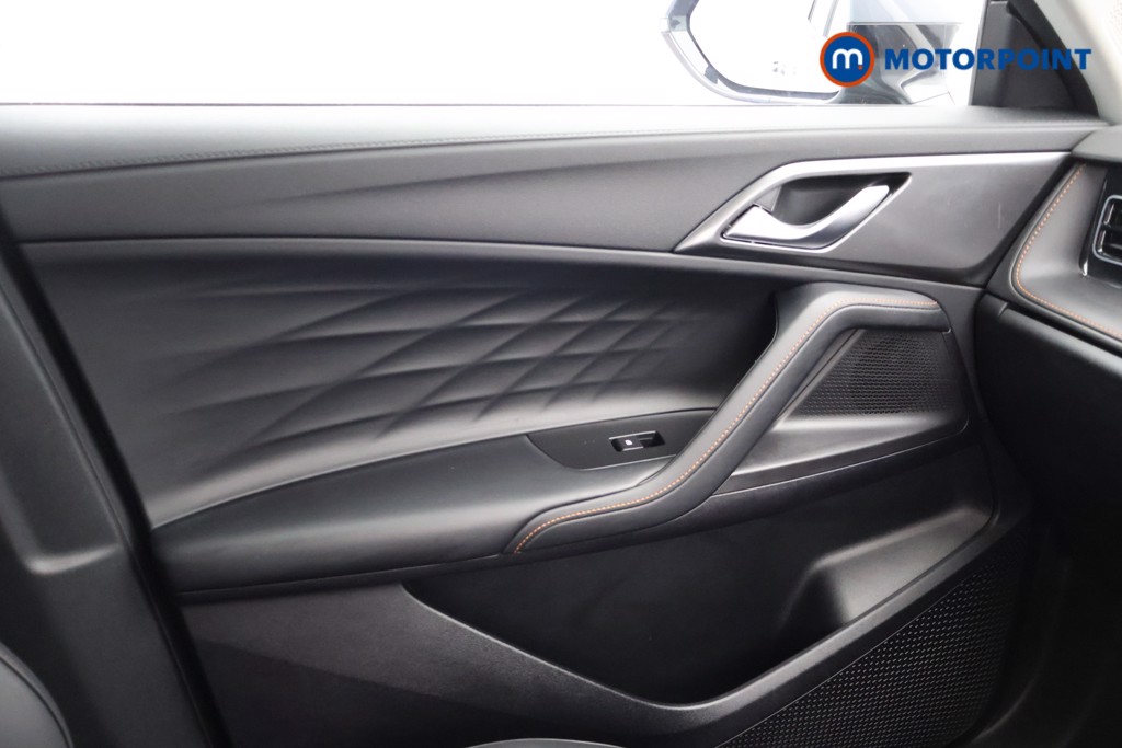 Mg Motor Uk HS Trophy Automatic Petrol-Electric Hybrid SUV - Stock Number (1630541) - 11th supplementary image