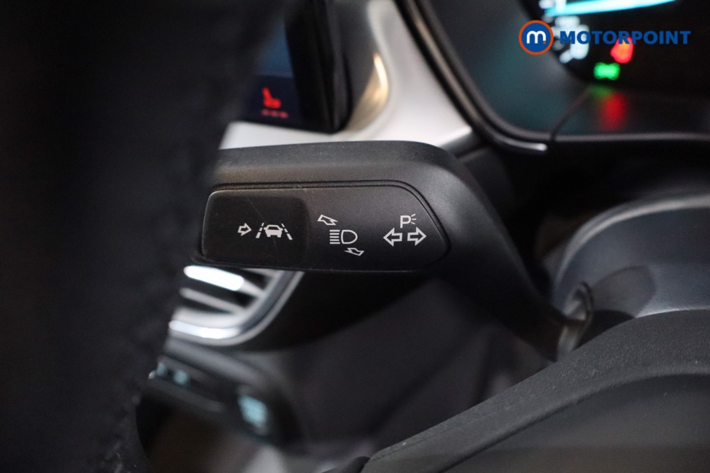 Ford Focus Titanium Automatic Petrol Hatchback - Stock Number (1630743) - 14th supplementary image