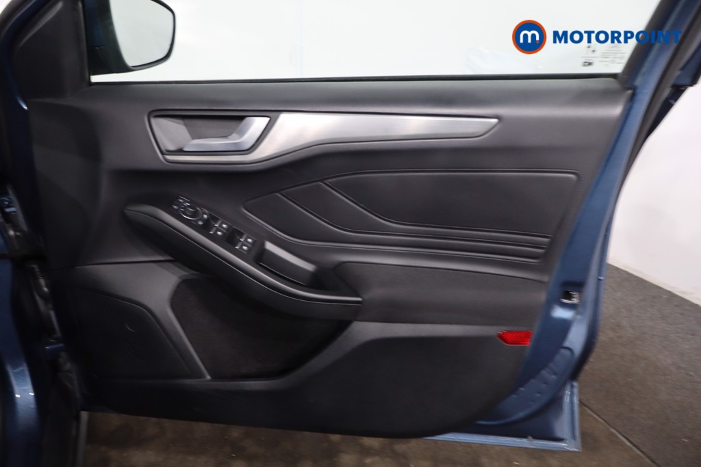 Ford Focus Titanium Automatic Petrol Hatchback - Stock Number (1630743) - 25th supplementary image