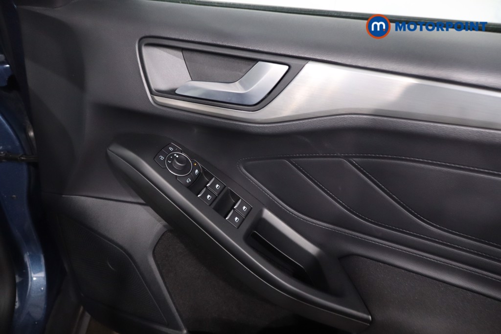 Ford Focus Titanium Automatic Petrol Hatchback - Stock Number (1630743) - 26th supplementary image