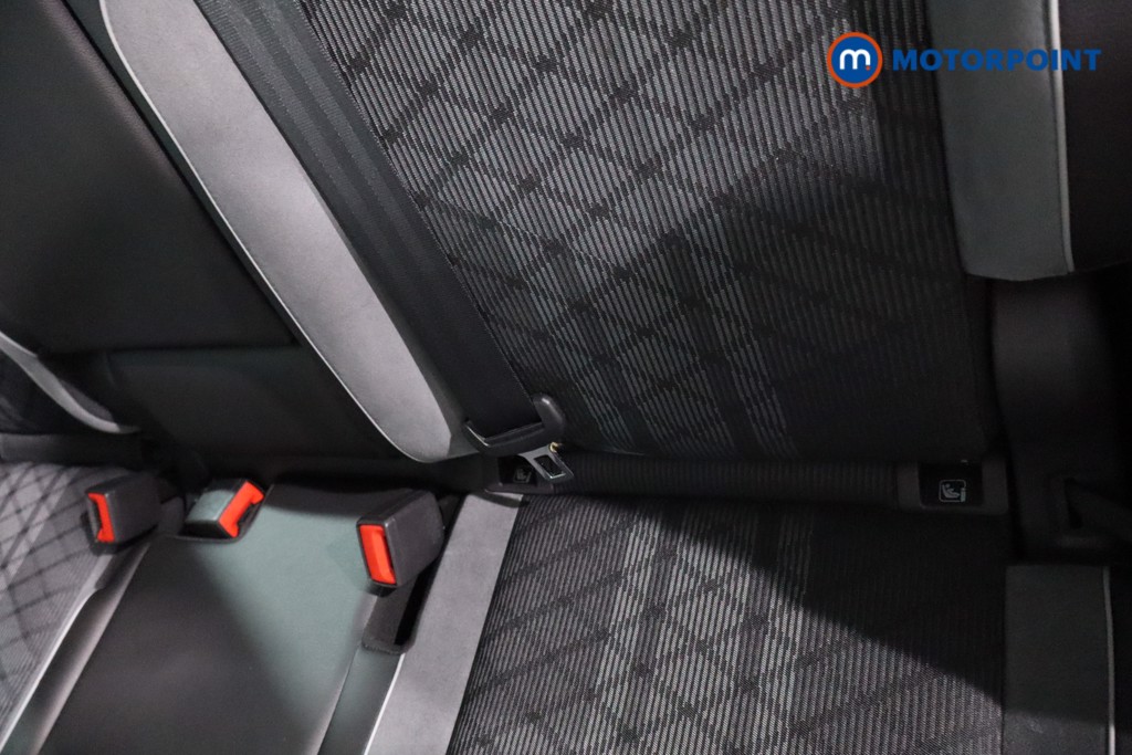 Volkswagen Tiguan R-Line Automatic Petrol SUV - Stock Number (1630967) - 32nd supplementary image