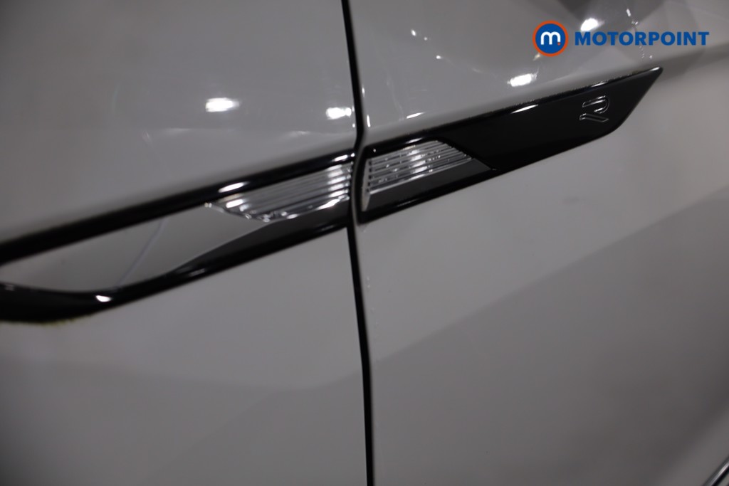 Volkswagen Tiguan R-Line Automatic Petrol SUV - Stock Number (1630967) - 34th supplementary image
