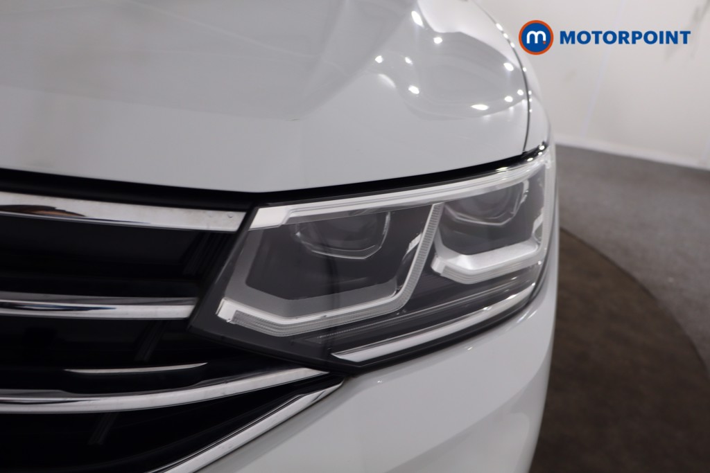 Volkswagen Tiguan R-Line Automatic Petrol SUV - Stock Number (1630967) - 38th supplementary image