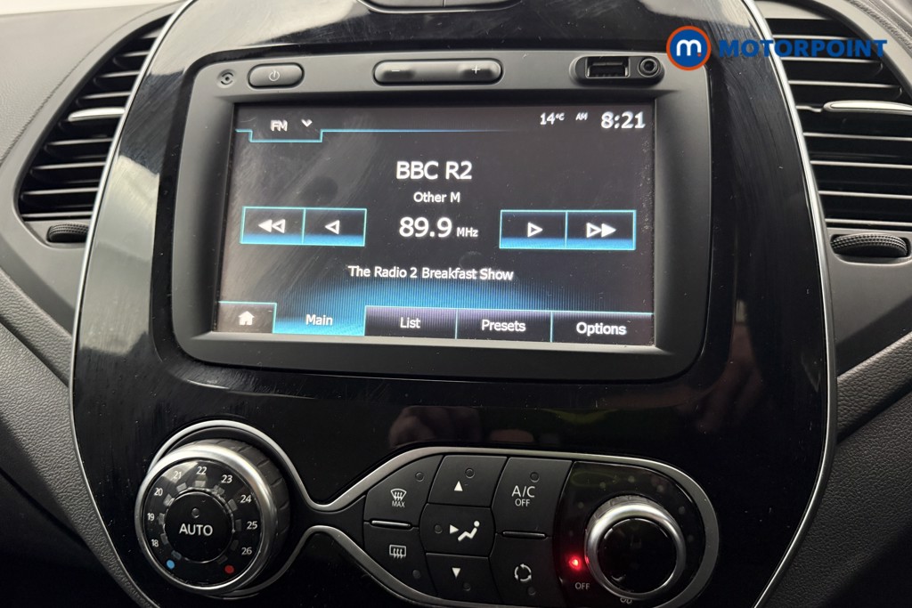 Renault Captur Iconic Manual Petrol SUV - Stock Number (1609883) - 2nd supplementary image