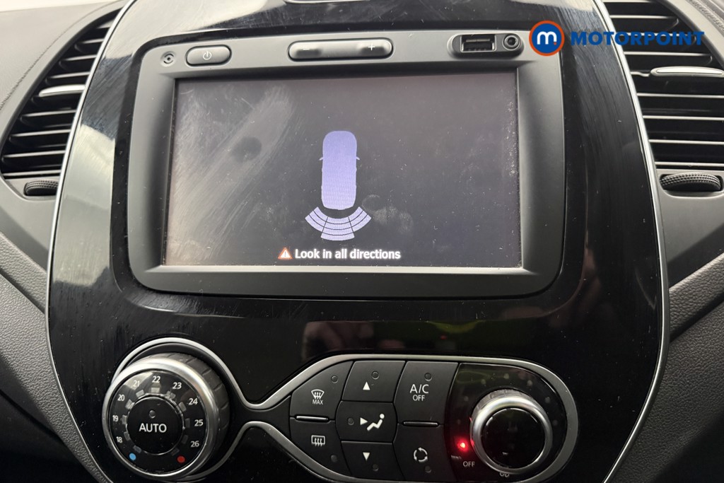 Renault Captur Iconic Manual Petrol SUV - Stock Number (1609883) - 3rd supplementary image
