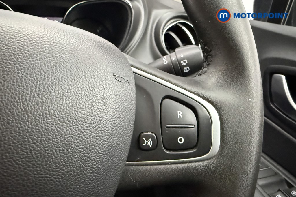 Renault Captur Iconic Manual Petrol SUV - Stock Number (1609883) - 14th supplementary image