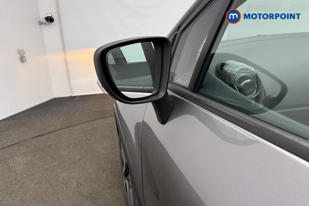 Renault Captur Iconic Manual Petrol SUV - Stock Number (1609883) - 27th supplementary image