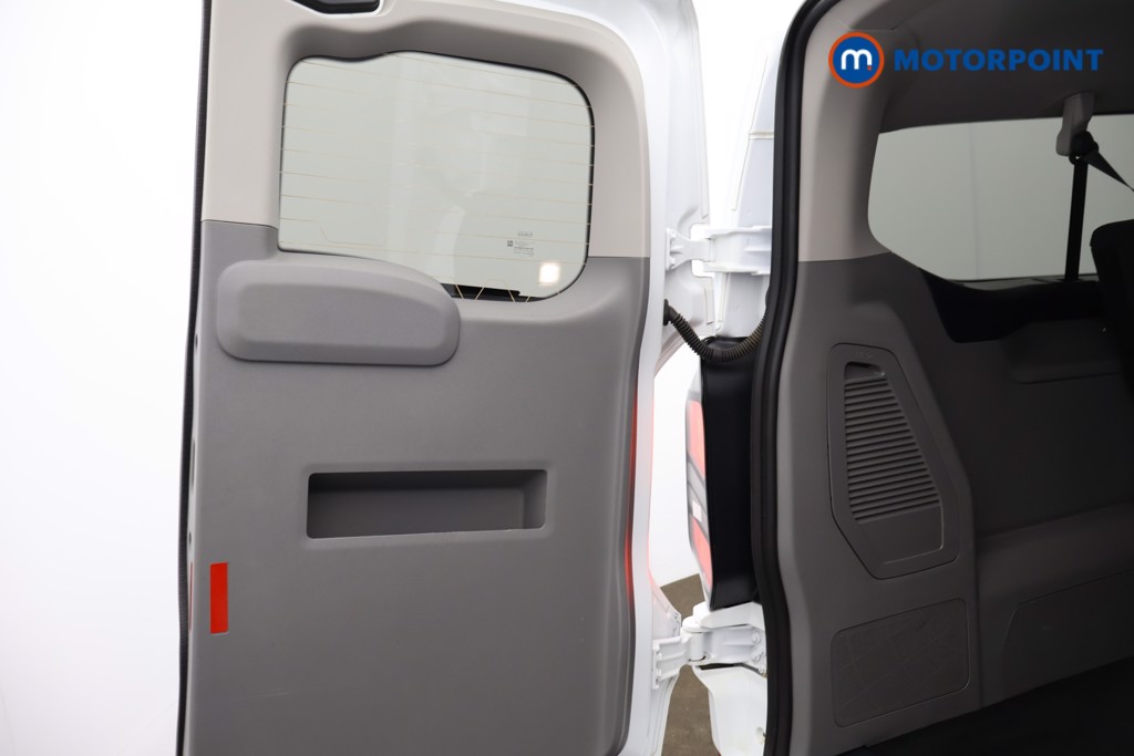 Ford Transit Custom Limited Automatic Diesel Standard Roof Minibus - Stock Number (1610190) - 20th supplementary image