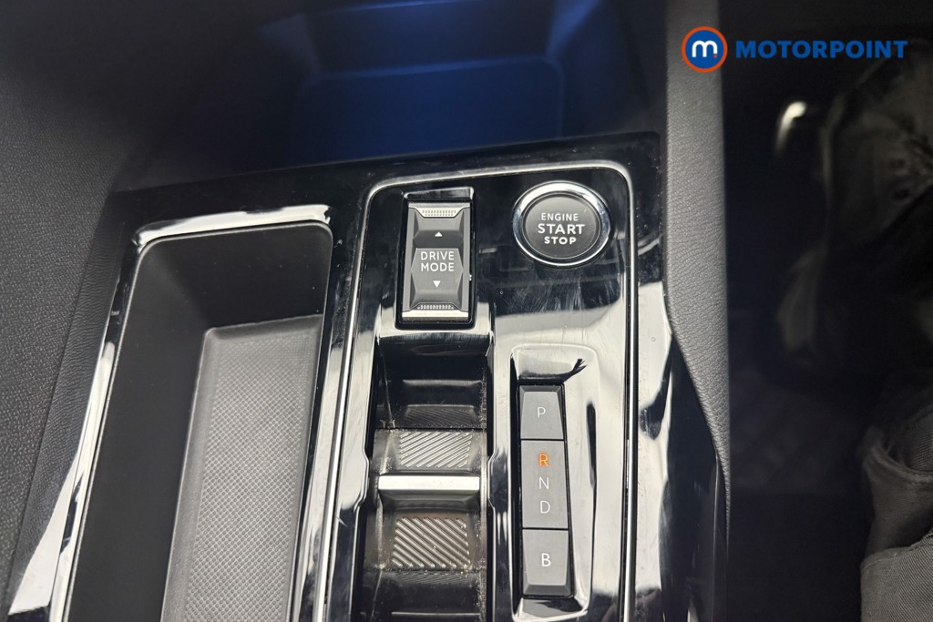 Peugeot 3008 Allure Automatic Petrol Plug-In Hybrid SUV - Stock Number (1610624) - 15th supplementary image