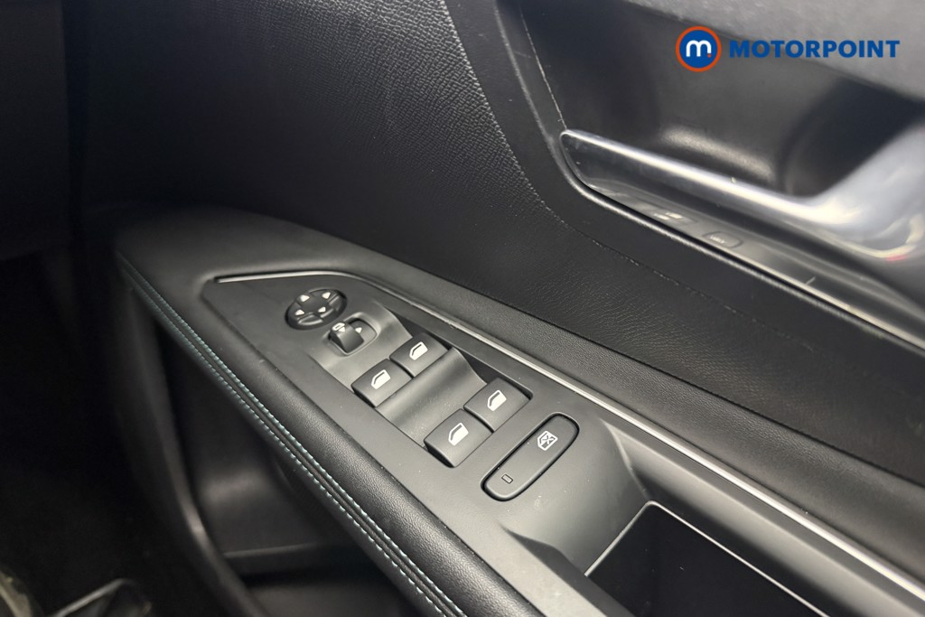 Peugeot 3008 Allure Automatic Petrol Plug-In Hybrid SUV - Stock Number (1610624) - 17th supplementary image