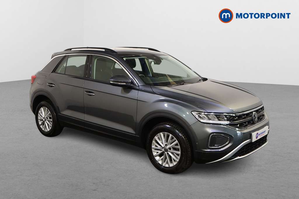 Volkswagen T-Roc Life Automatic Petrol SUV - Stock Number (1611530) - Drivers side front corner