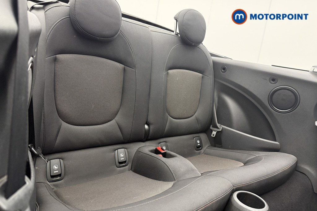 Mini Convertible Cooper Manual Petrol Convertible - Stock Number (1612924) - 8th supplementary image