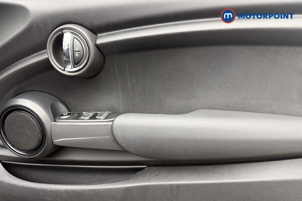 Mini Convertible Cooper Manual Petrol Convertible - Stock Number (1612924) - 17th supplementary image