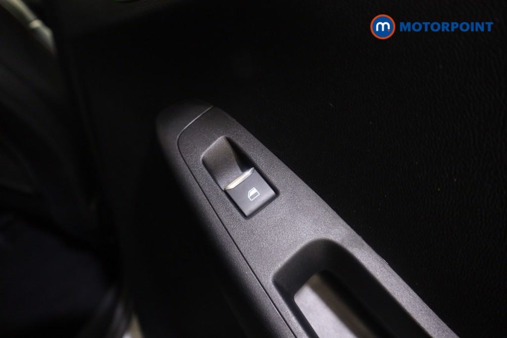 Ford Puma St-Line X Manual Petrol SUV - Stock Number (1613095) - 18th supplementary image