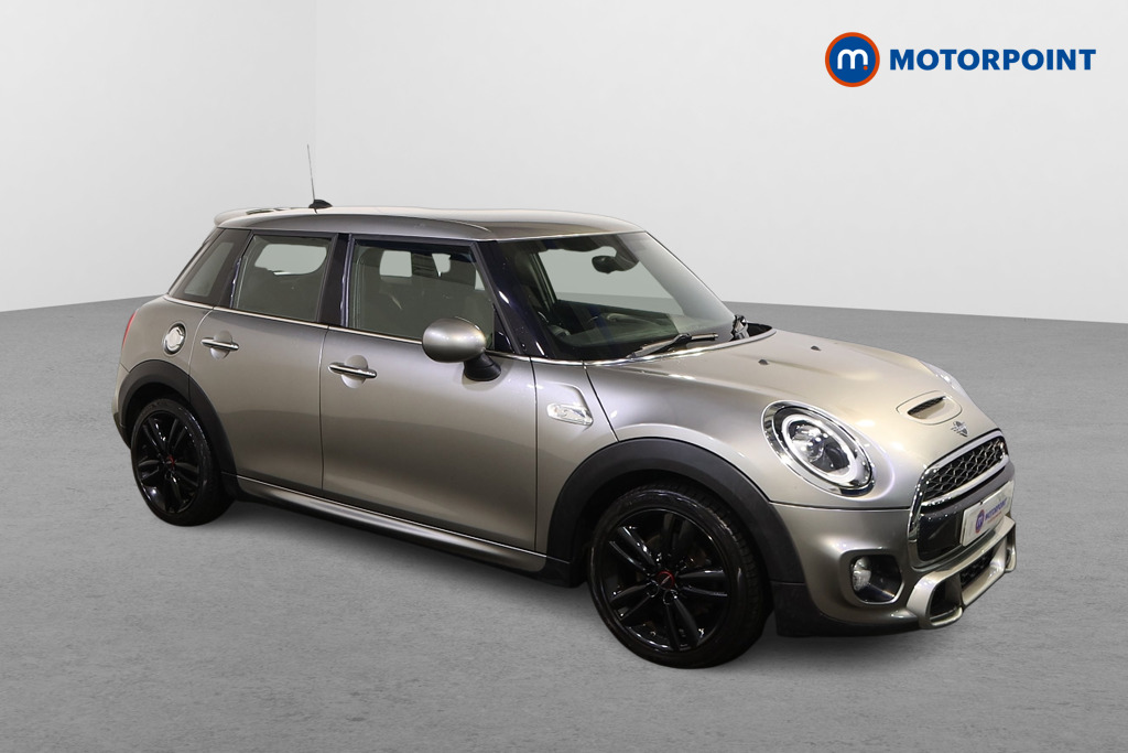 Mini Hatchback Cooper S Manual Petrol Hatchback - Stock Number (1615041) - Drivers side front corner