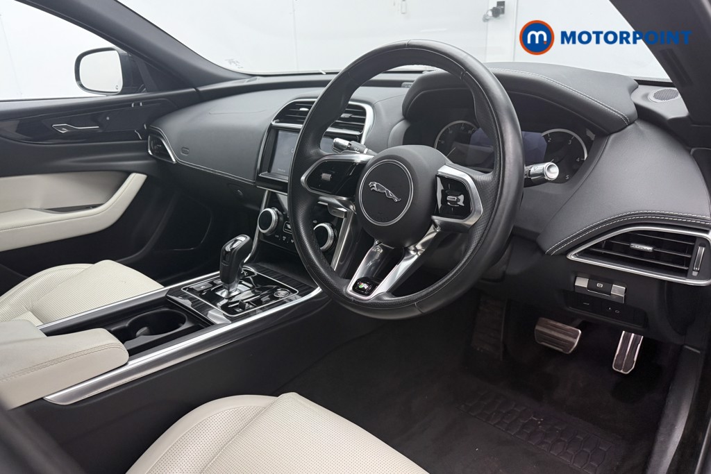 Jaguar XE R-Dynamic Black Automatic Diesel Saloon - Stock Number (1615163) - 7th supplementary image