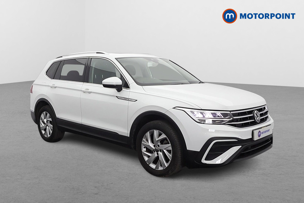 Volkswagen Tiguan Allspace Life Automatic Petrol SUV - Stock Number (1616067) - Drivers side front corner