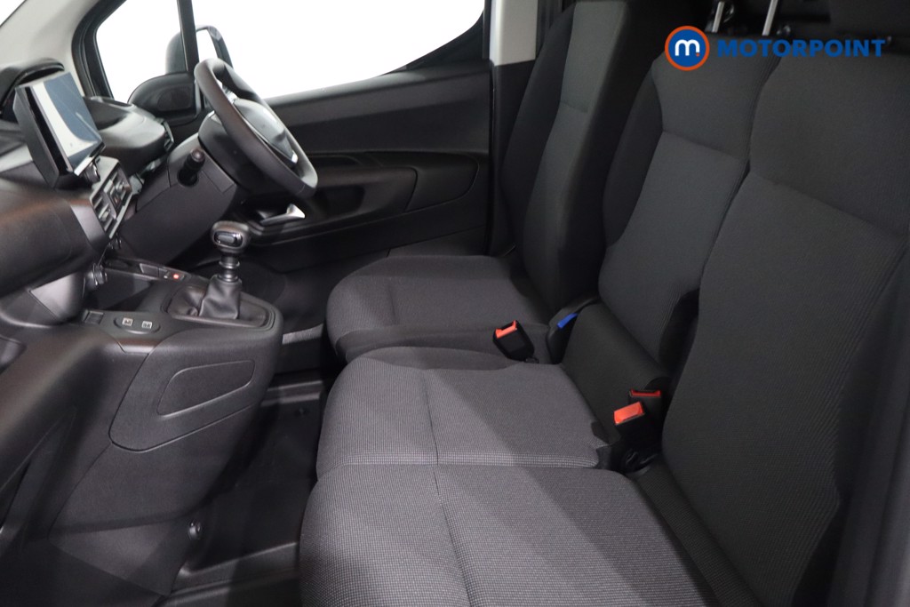 Peugeot Partner Professional Plus Manual Diesel Panel Van - Stock Number (1616386) - 4th supplementary image