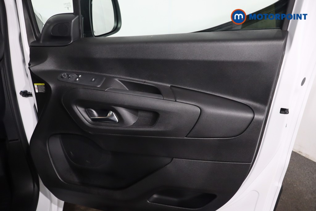Peugeot Partner Professional Plus Manual Diesel Panel Van - Stock Number (1616386) - 23rd supplementary image