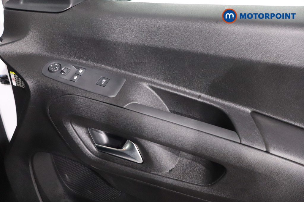 Peugeot Partner Professional Plus Manual Diesel Panel Van - Stock Number (1616386) - 24th supplementary image