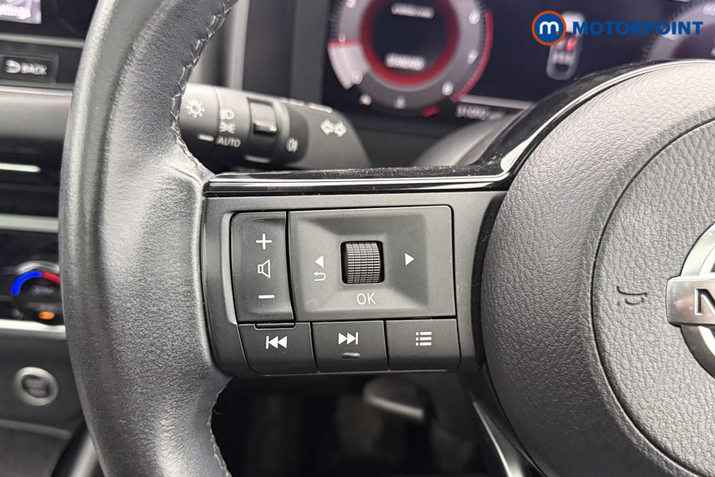 Nissan Qashqai N-Connecta Manual Petrol SUV - Stock Number (1617654) - 8th supplementary image