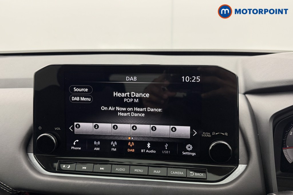 Nissan Qashqai N-Connecta Manual Petrol SUV - Stock Number (1617654) - 14th supplementary image