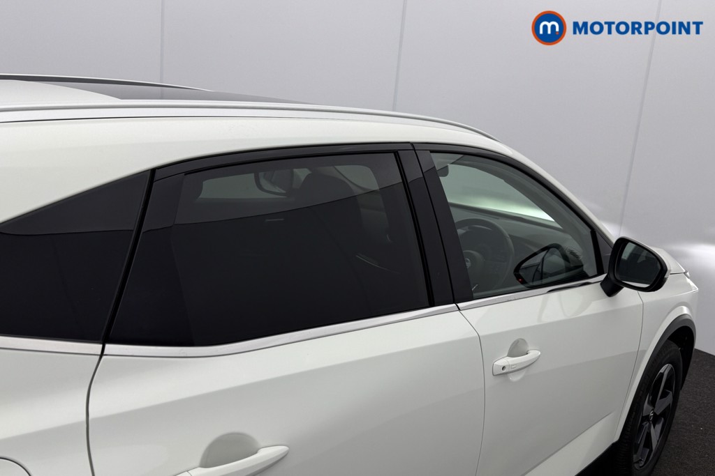 Nissan Qashqai N-Connecta Manual Petrol SUV - Stock Number (1617654) - 30th supplementary image