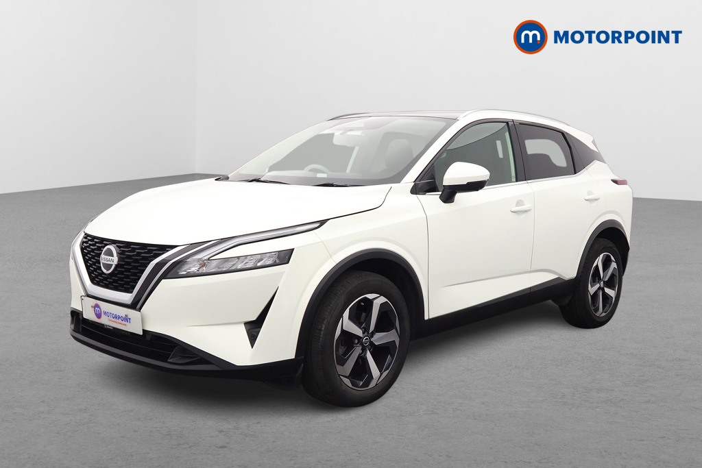 Nissan Qashqai N-Connecta Manual Petrol SUV - Stock Number (1617654) - Passenger side front corner