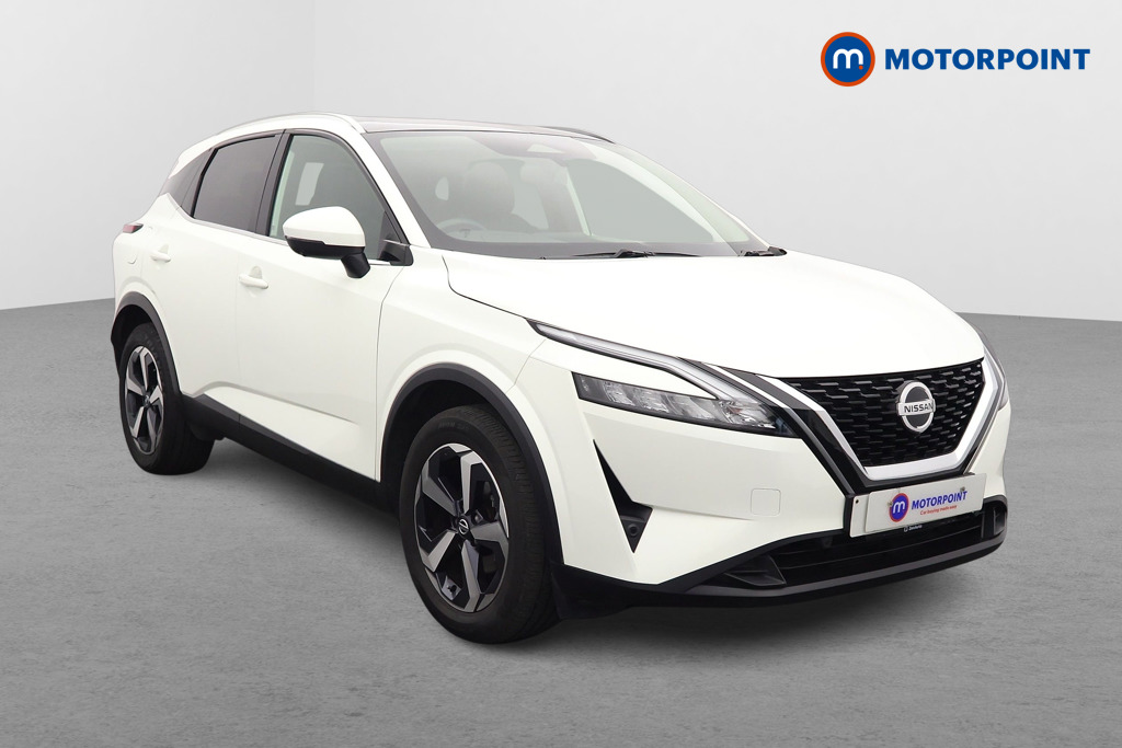 Nissan Qashqai N-Connecta Manual Petrol SUV - Stock Number (1617654) - Drivers side front corner