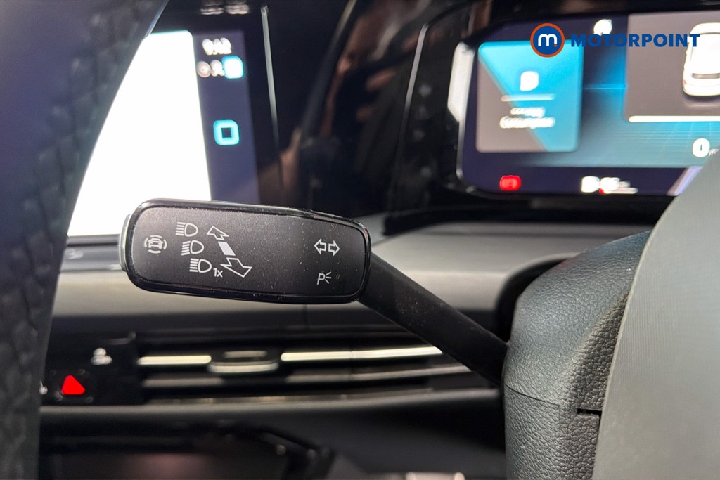 Volkswagen Golf Style Edition Manual Petrol Hatchback - Stock Number (1617964) - 6th supplementary image