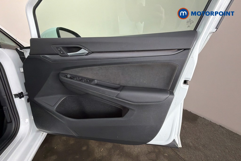 Volkswagen Golf Style Edition Manual Petrol Hatchback - Stock Number (1617964) - 19th supplementary image