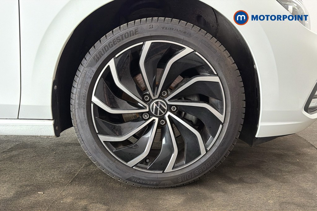 Volkswagen Golf Style Edition Manual Petrol Hatchback - Stock Number (1617964) - 50th supplementary image