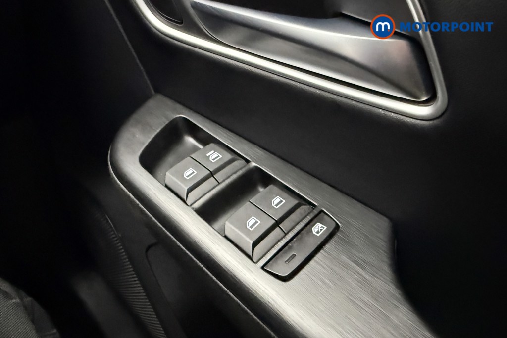 Mg Motor Uk ZS Trophy Automatic Petrol-Electric Hybrid SUV - Stock Number (1618004) - 17th supplementary image