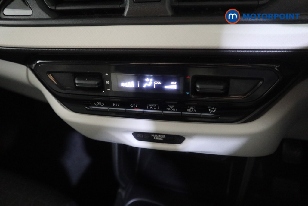 Suzuki Swift Motion Manual Petrol Hatchback - Stock Number (1619121) - 7th supplementary image