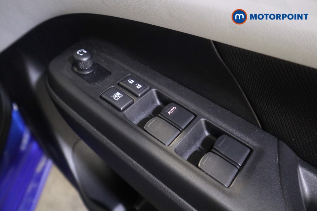 Suzuki Swift Motion Manual Petrol Hatchback - Stock Number (1619121) - 13th supplementary image