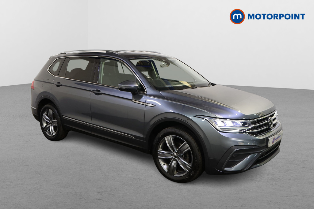 Volkswagen Tiguan Allspace Life Automatic Petrol SUV - Stock Number (1619366) - Drivers side front corner