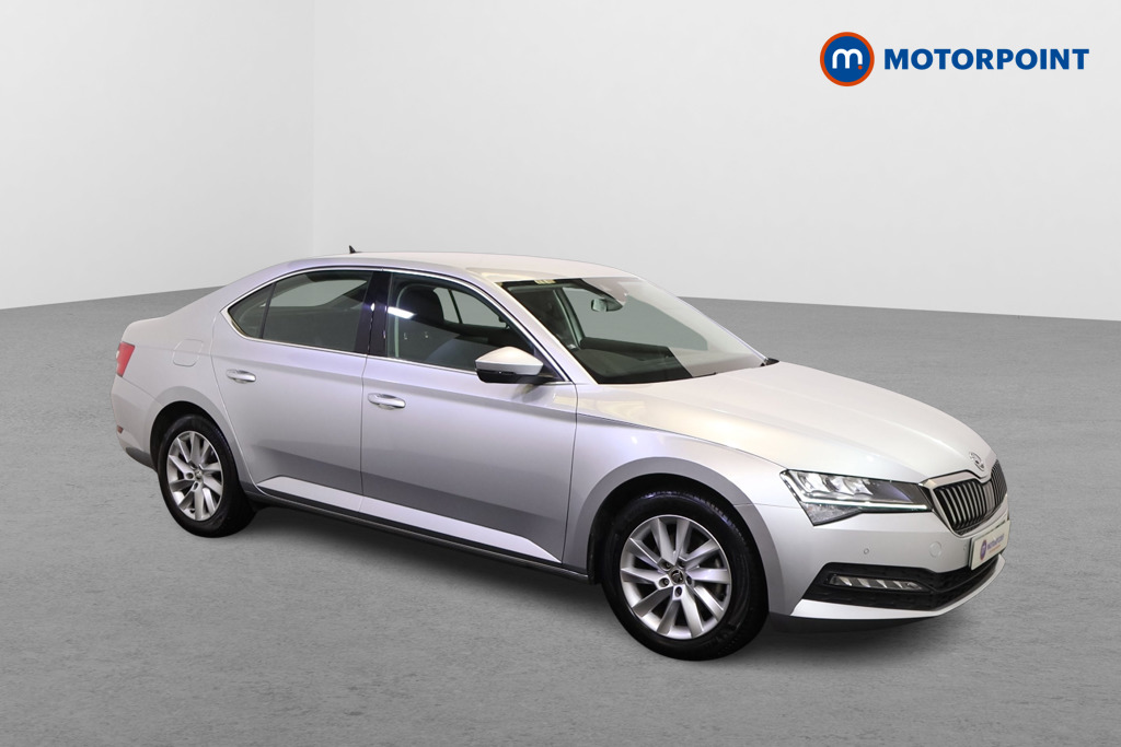 Skoda Superb SE Automatic Petrol Hatchback - Stock Number (1619425) - Drivers side front corner