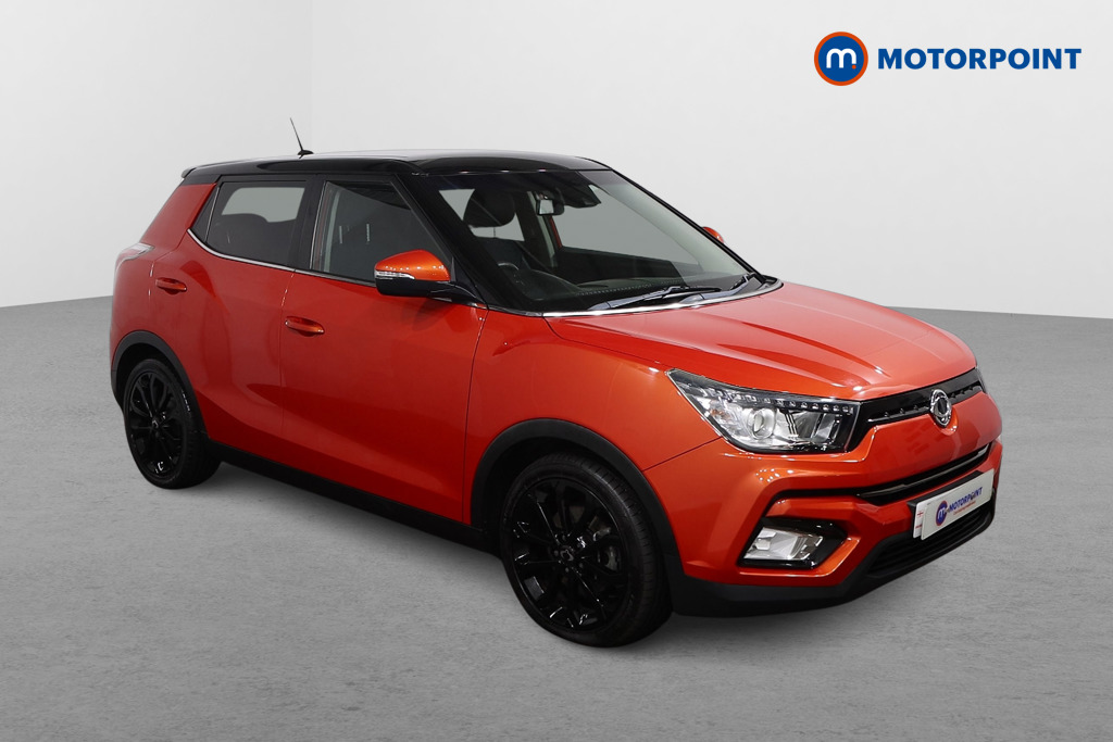 Ssangyong Tivoli LE Automatic Diesel SUV - Stock Number (1620765) - Drivers side front corner