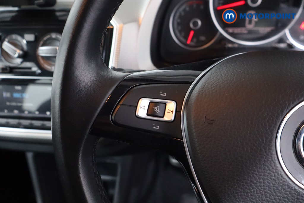 Volkswagen UP High Up Automatic Petrol Hatchback - Stock Number (1621761) - 7th supplementary image