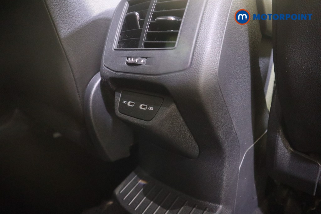 Volkswagen T-Roc R-Line Manual Diesel SUV - Stock Number (1622058) - 22nd supplementary image