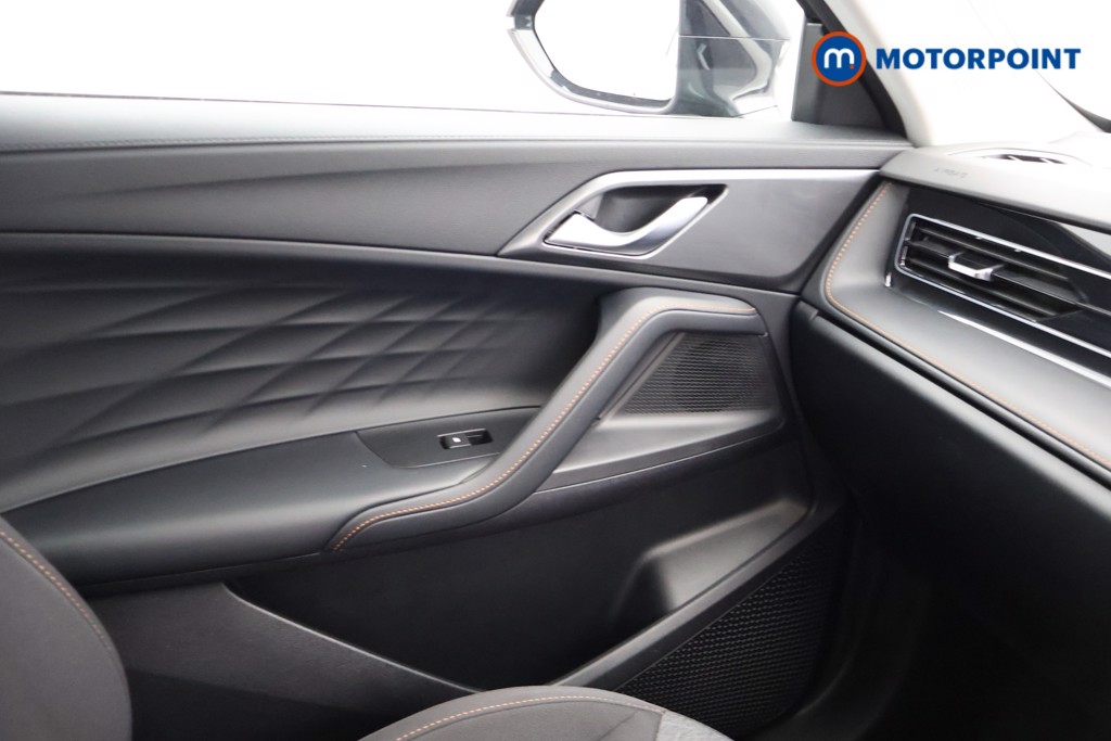 Mg Motor Uk HS SE Automatic Petrol-Electric Hybrid SUV - Stock Number (1622941) - 10th supplementary image